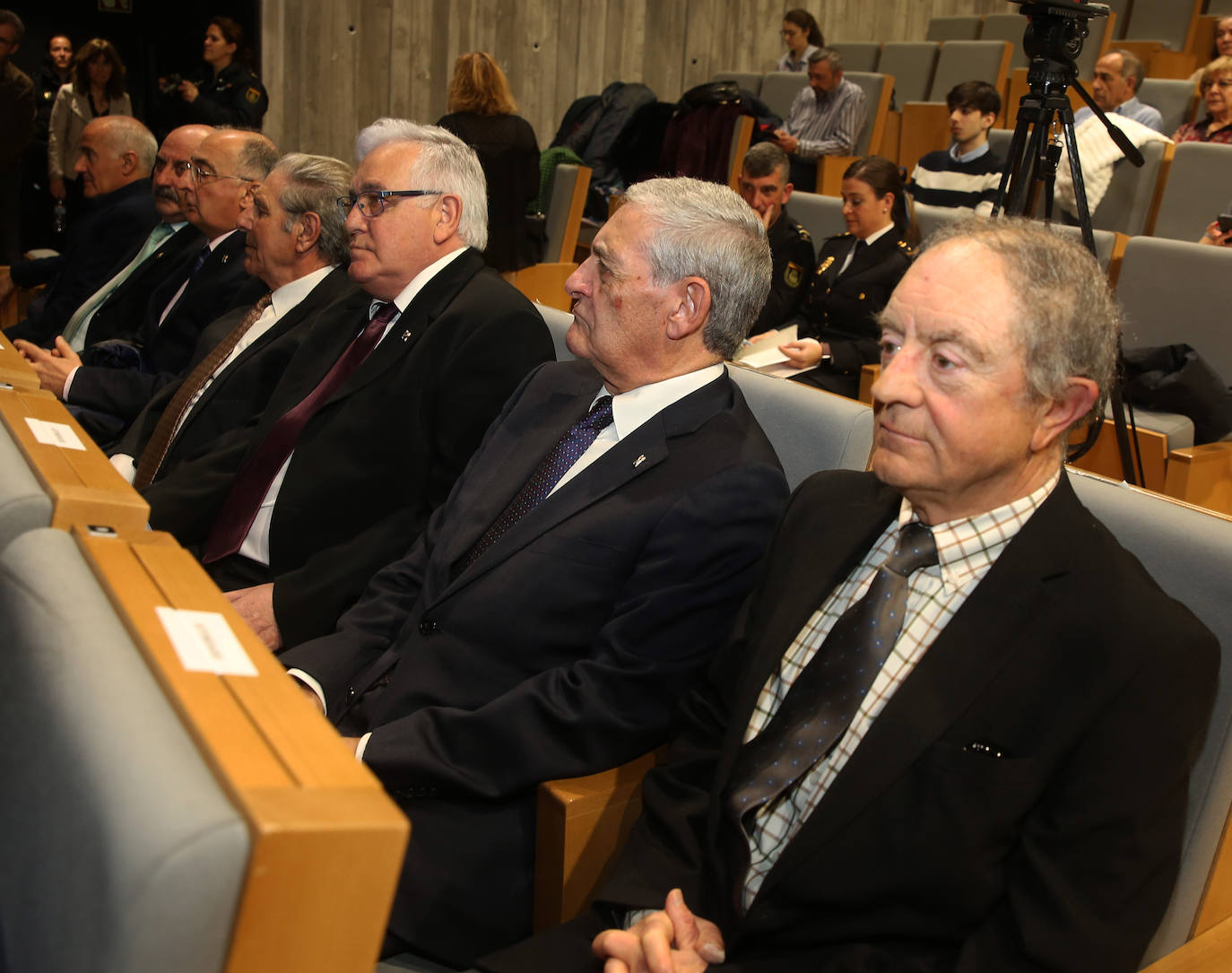 Acto institucional del bicentenario de la Policía Nacional en Segovia