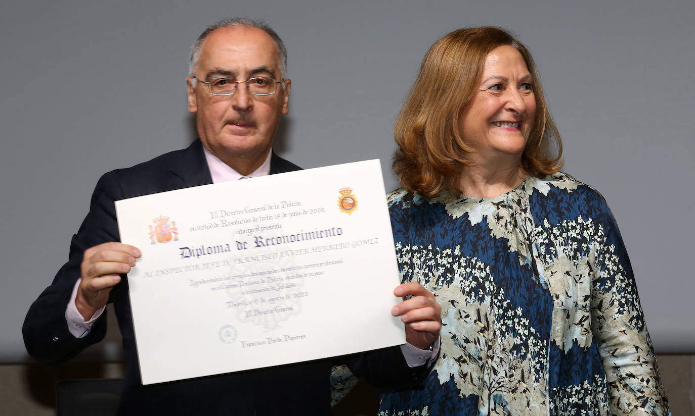 Acto institucional del bicentenario de la Policía Nacional en Segovia