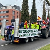 La lluvia intermitente decora una tractorada marcada por el número de personas a pie