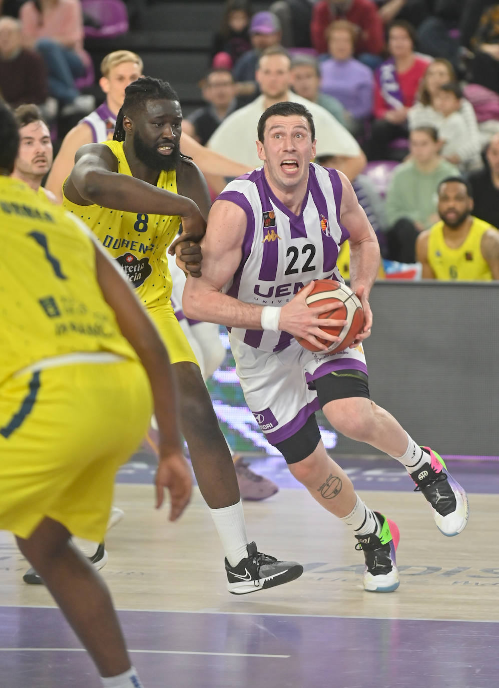 Las imágenes del encuentro disputado entre el Real Valladolid de Baloncesto y el Ourense