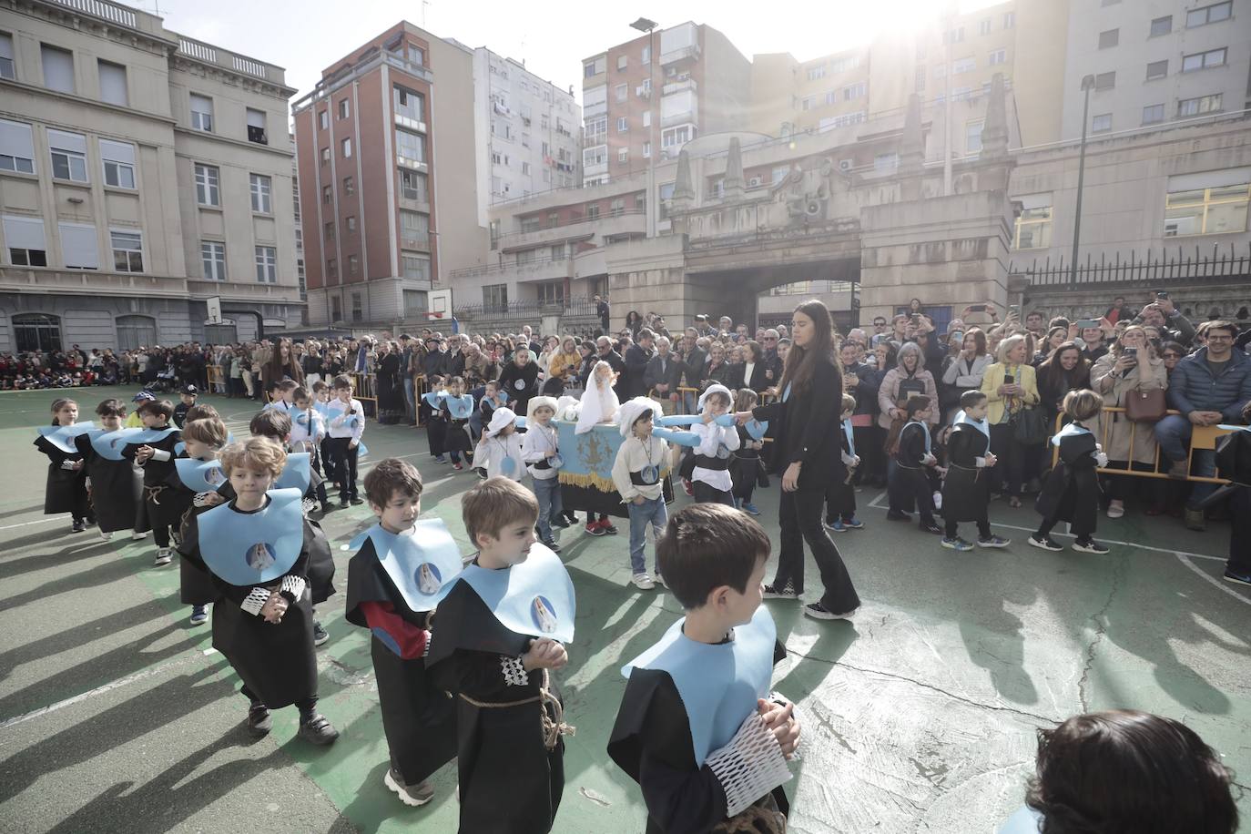 Fotografías de la Semana Santa infantil en el Colegio Lourdes
