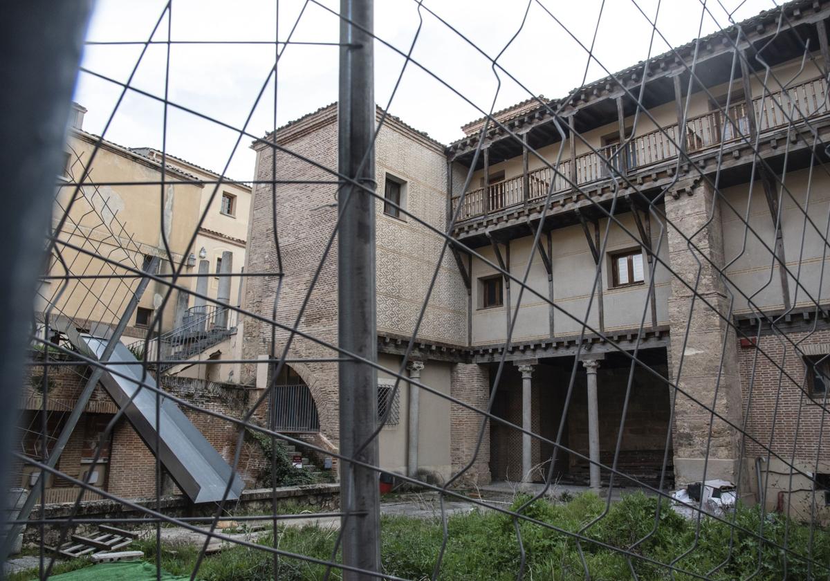 Estado actual del patio interior del Palacio Mansilla, que ahora se reconvertirá en centro docente.