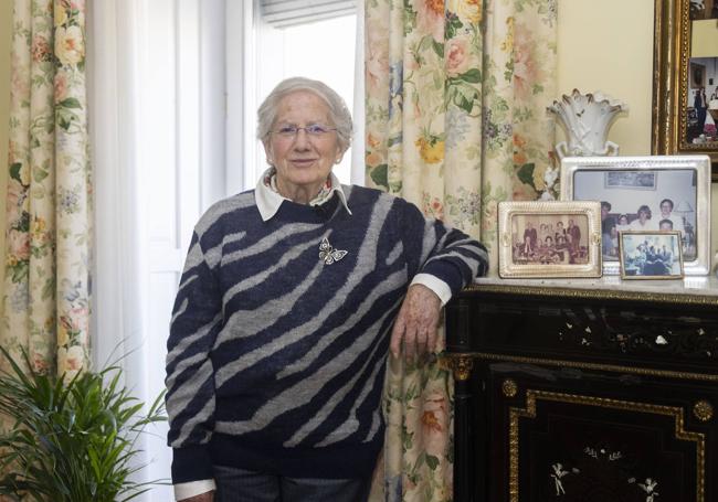 La profesora Fernández del Hoyo, en su domicilio.