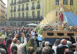 Procesión del Encuentro en la Plaza Mayor.