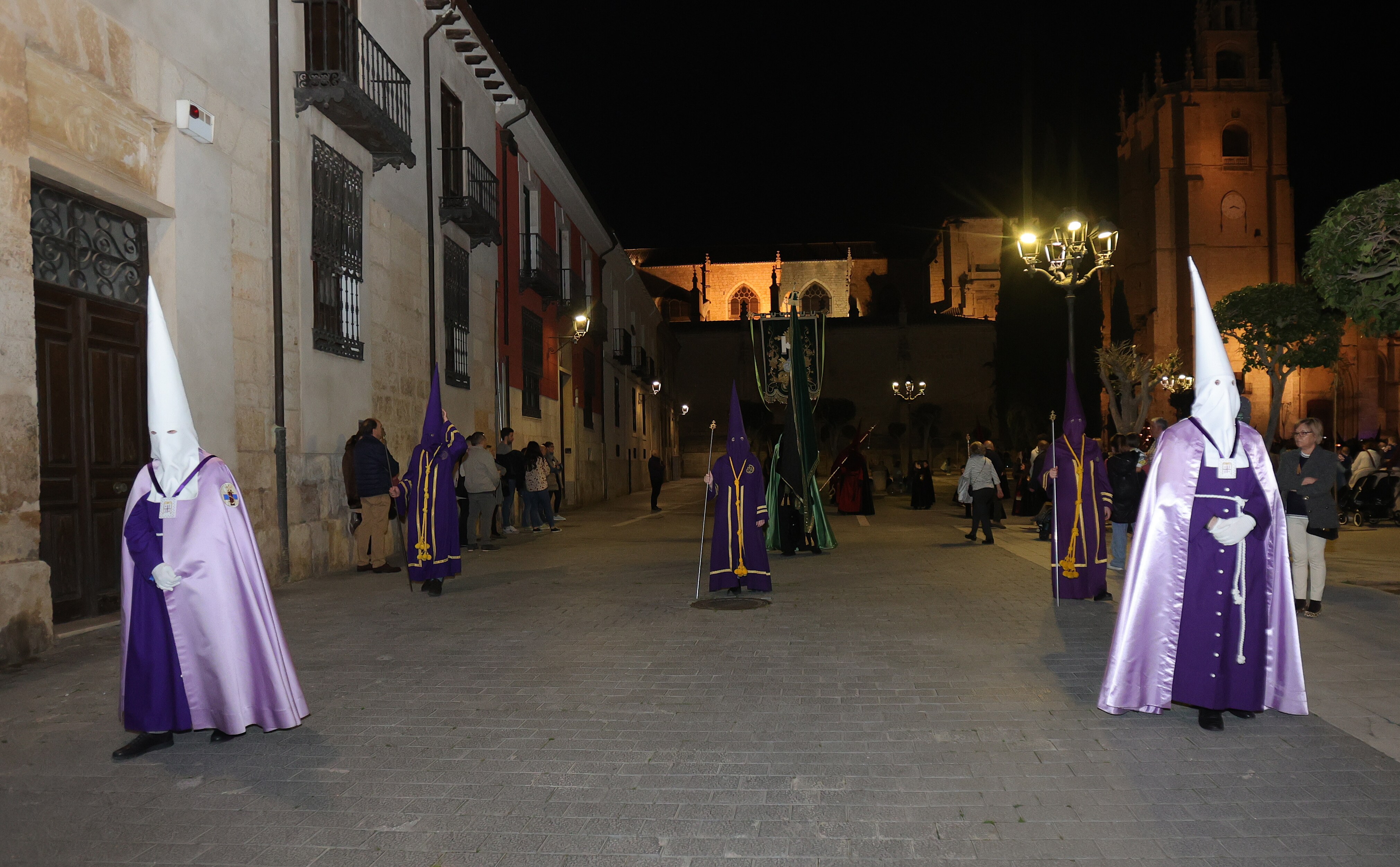 La procesión de la Sentencia abre el ciclo penitencial de Palencia