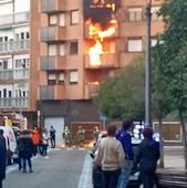 Sofocado el incendio en la galería de una vivienda en la calle Bautismo