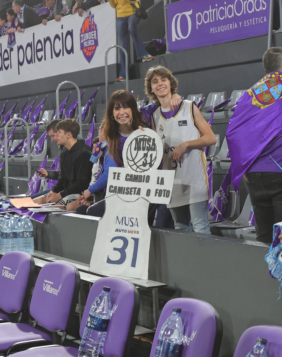 Así animó la afición palentina al Zunder ante el Real Madrid