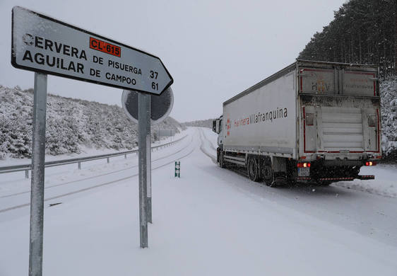 Nieve en el norte de Palencia una imagen de archivo.