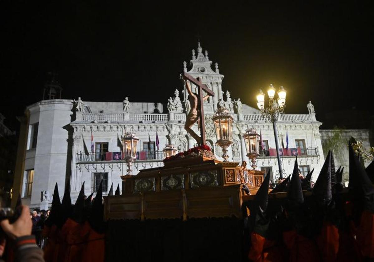 Un momento de la procesión de la Buena Muerte.
