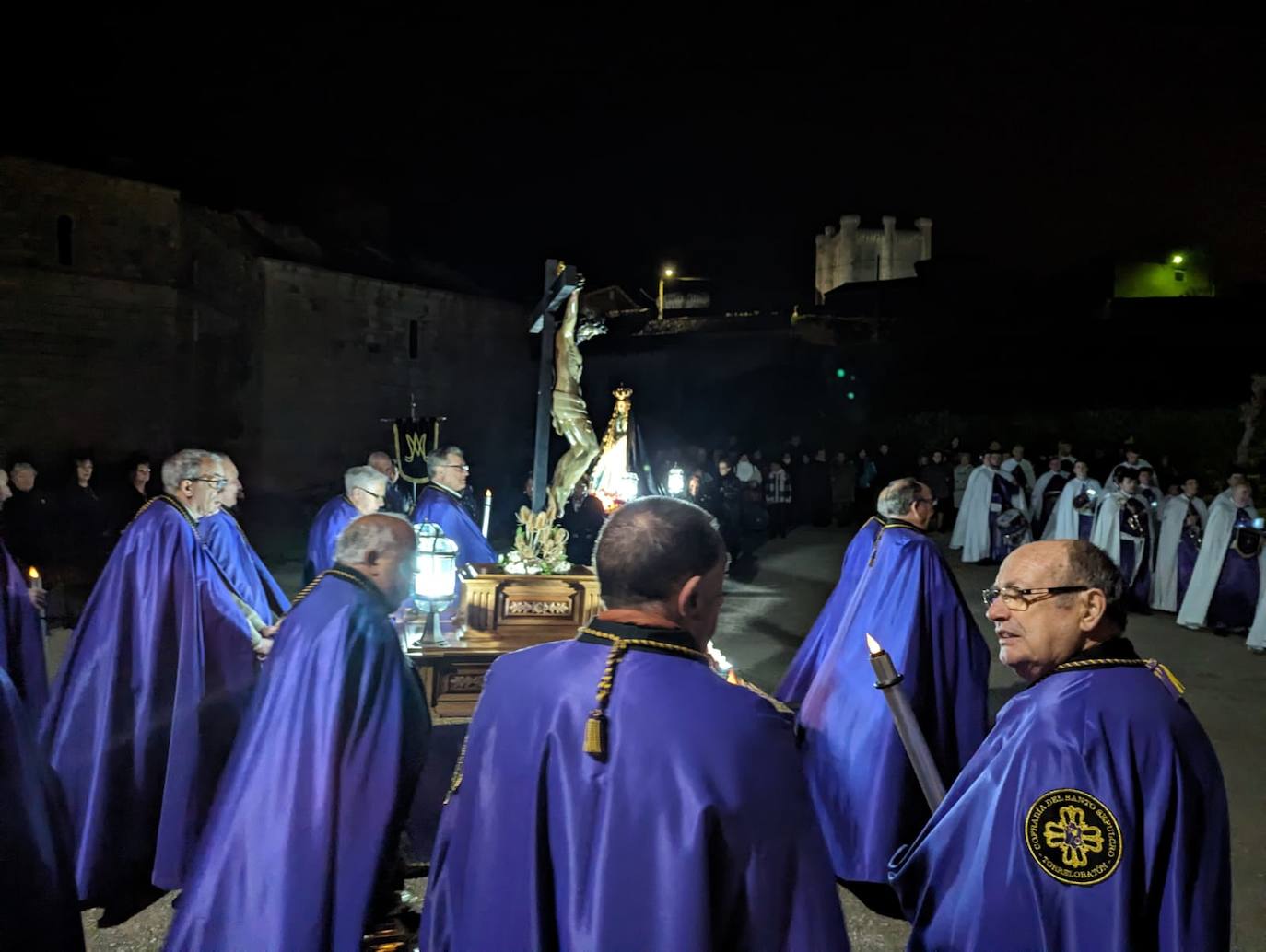 Las imágenes de la procesión del Rosario de Dolor en Torrelobatón