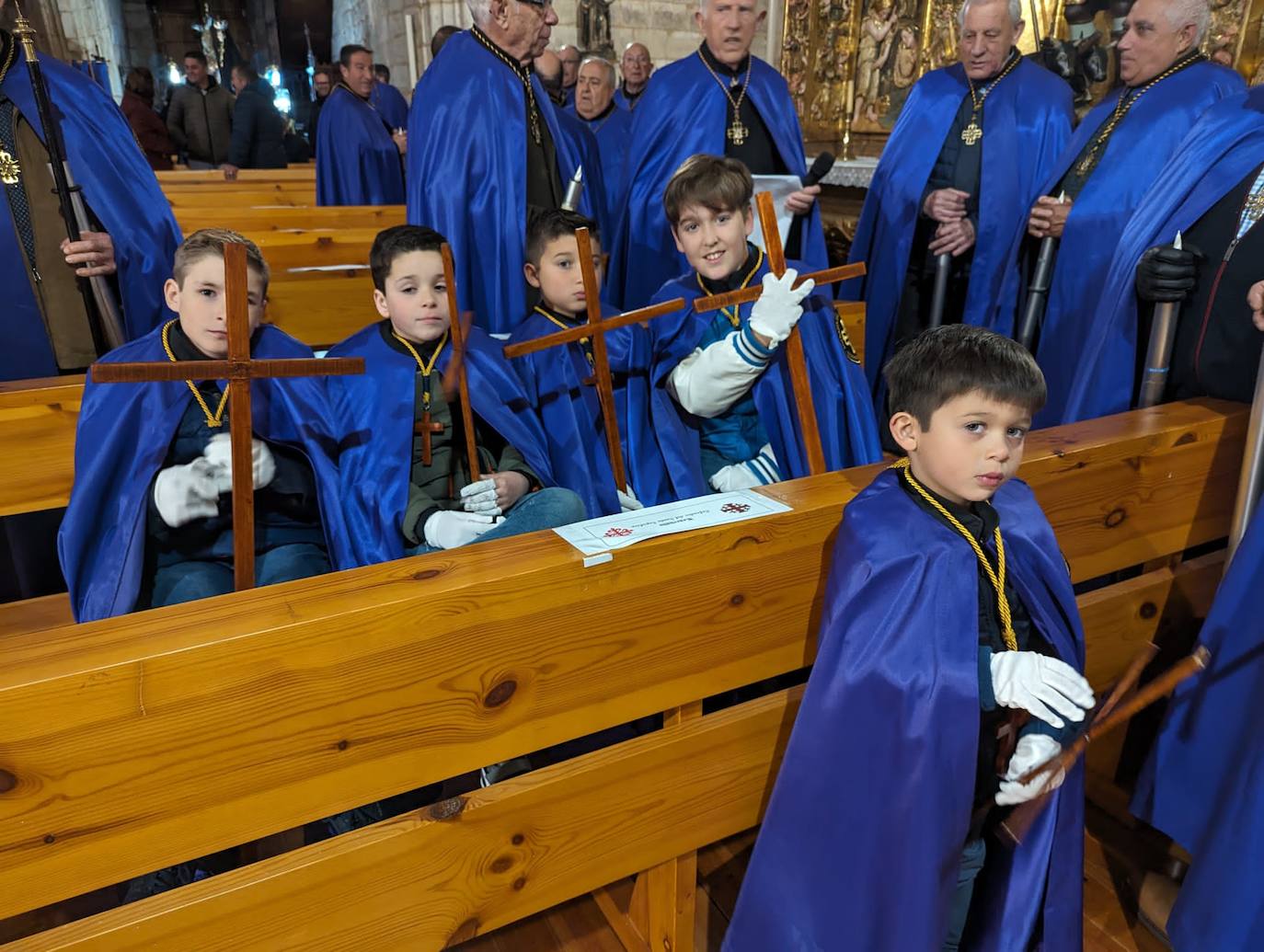 Las imágenes de la procesión del Rosario de Dolor en Torrelobatón