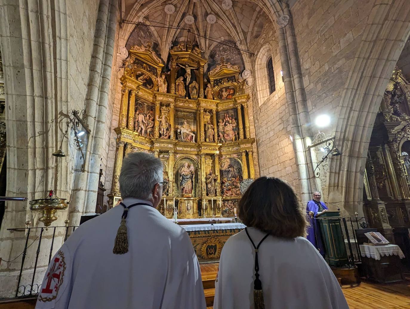 Las imágenes de la procesión del Rosario de Dolor en Torrelobatón