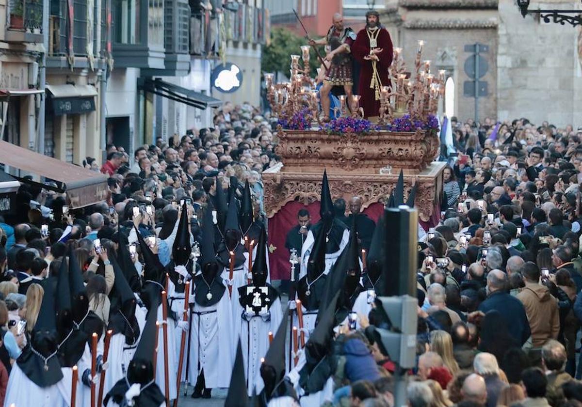 Procesión de Amor y Misericordia en la Semana Santa de Valladolid 2024