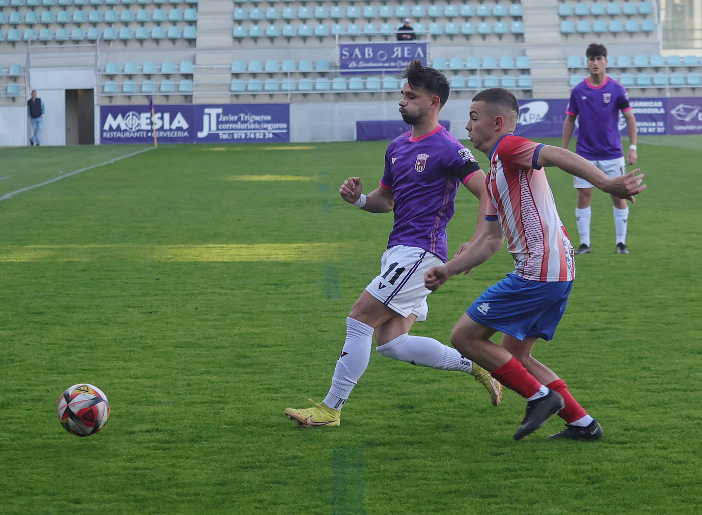 El Palencia CF se impone por la mínima al Bembibre