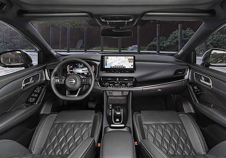 Conectado y cómodo, el habitáculo supone un referente en el segmento gracias a su sensación de alta calidad y a la facilidad de uso mejorada.