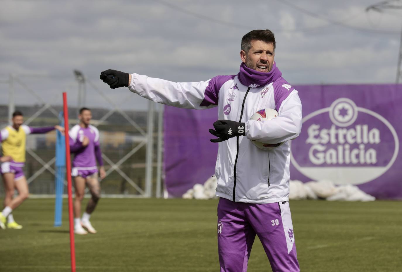 Las imágenes del entrenamiento a puerta abierta del Real Valladolid