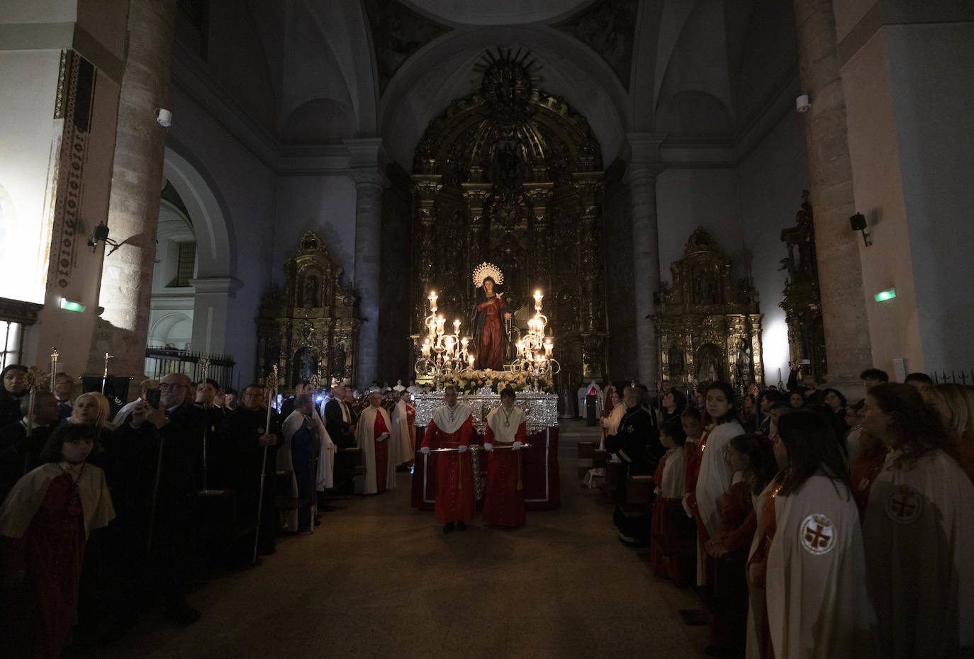Las lágrimas de los cofrades por la suspensión de la procesión del Encuentro