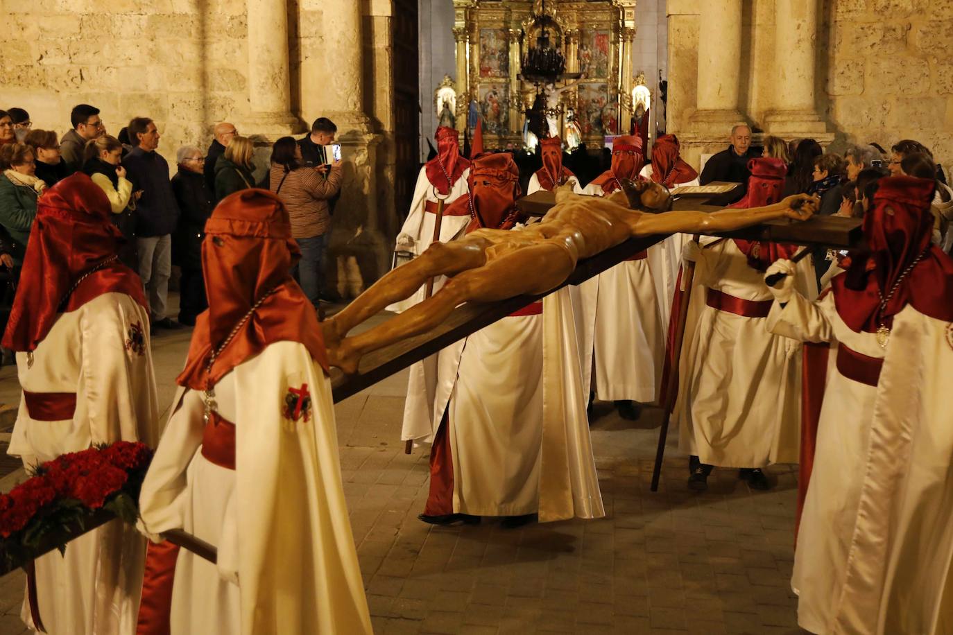 Las imágenes de la procesión del Santo Cristo de la Buena Muerte de Peñafiel