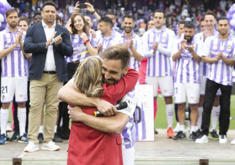 Borja, en su retirada, con Ronaldo en segundo término.