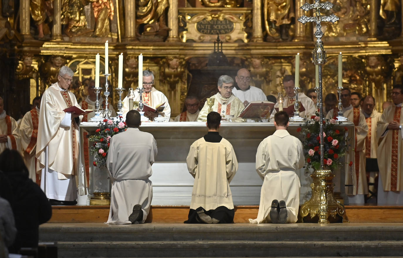 Las imágenes de la misa crismal de Jueves Santo en Valladolid