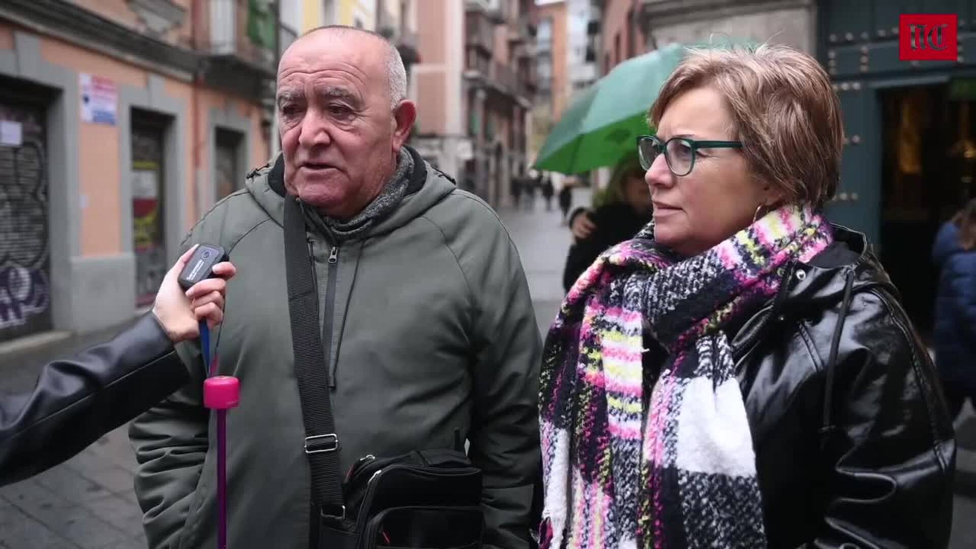 Así afrontan los turistas la Semana Santa en Valladolid