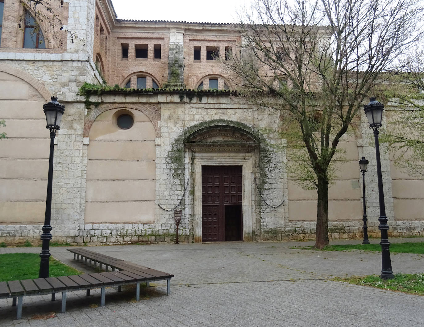 Así ha quedado la plaza de Francisco de Praves