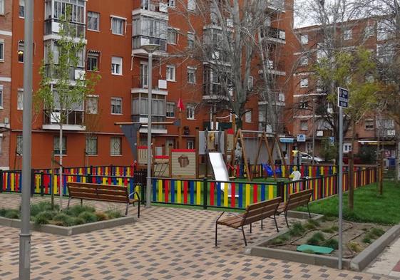 Las imágenes de la plaza del colegio San Juan de la Cruz en La Rondilla