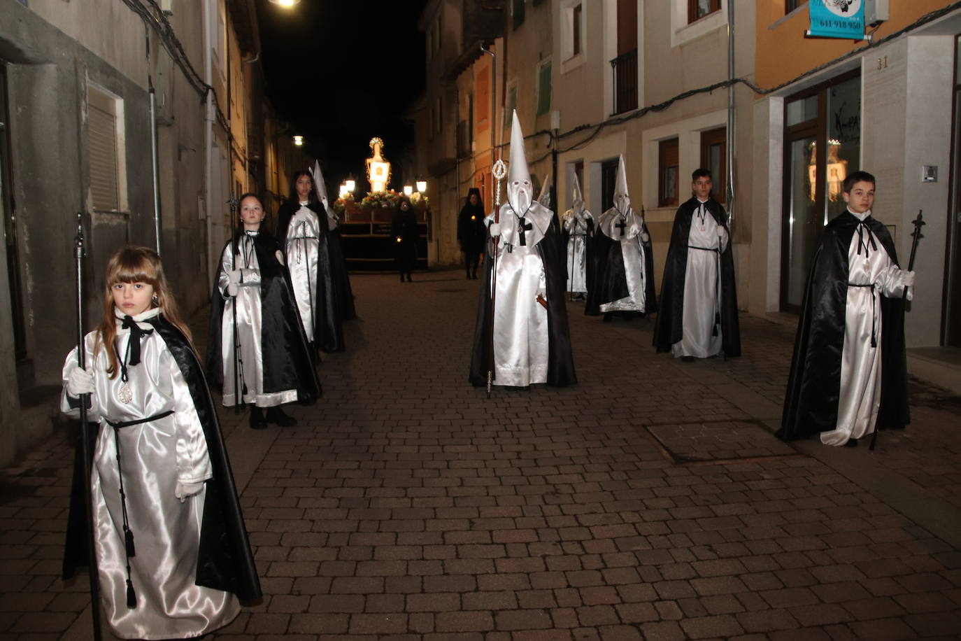 El Viernes Santo de Cuéllar, en imágenes