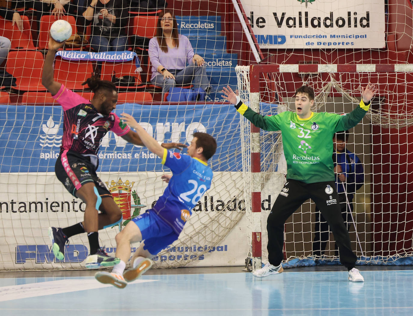 Recoletas Atlético Valladolid 26 - 21 Puente Genil