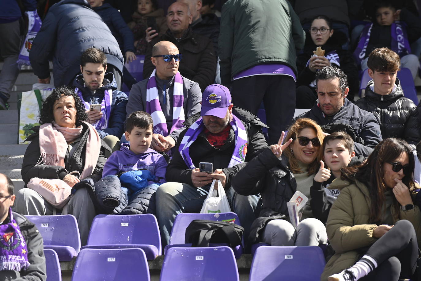 Búscate en la grada del estadio José Zorrilla (4/4)