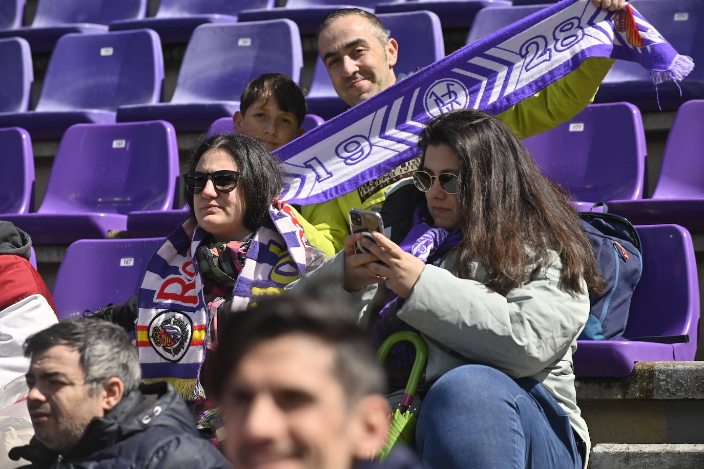 Búscate en la grada del estadio José Zorrilla (3/4)