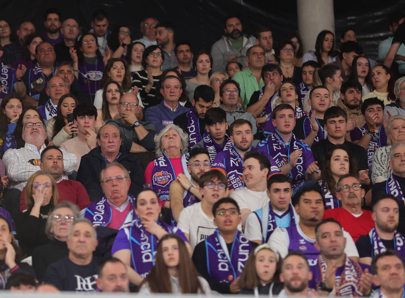 Zunder Palencia-Lenovo Tenerife: Búscate en la grada