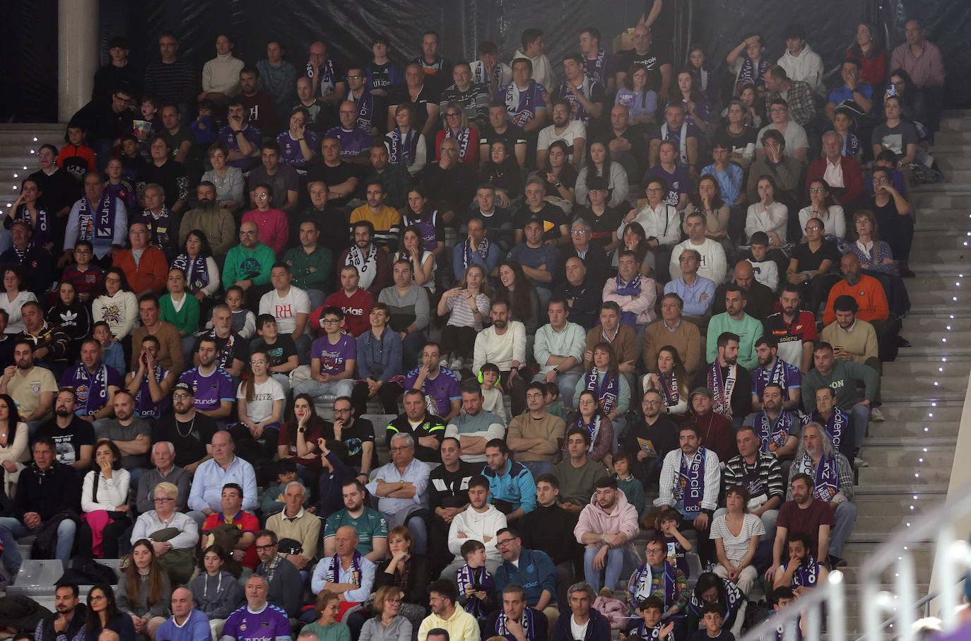 Zunder Palencia-Lenovo Tenerife: Búscate en la grada