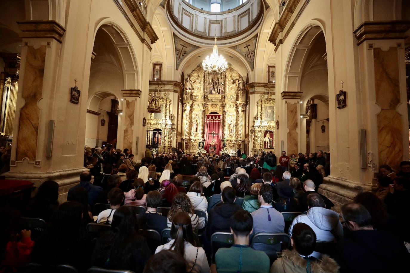 Ofrecimiento de los dolores de Valladolid a la Santísima Virgen