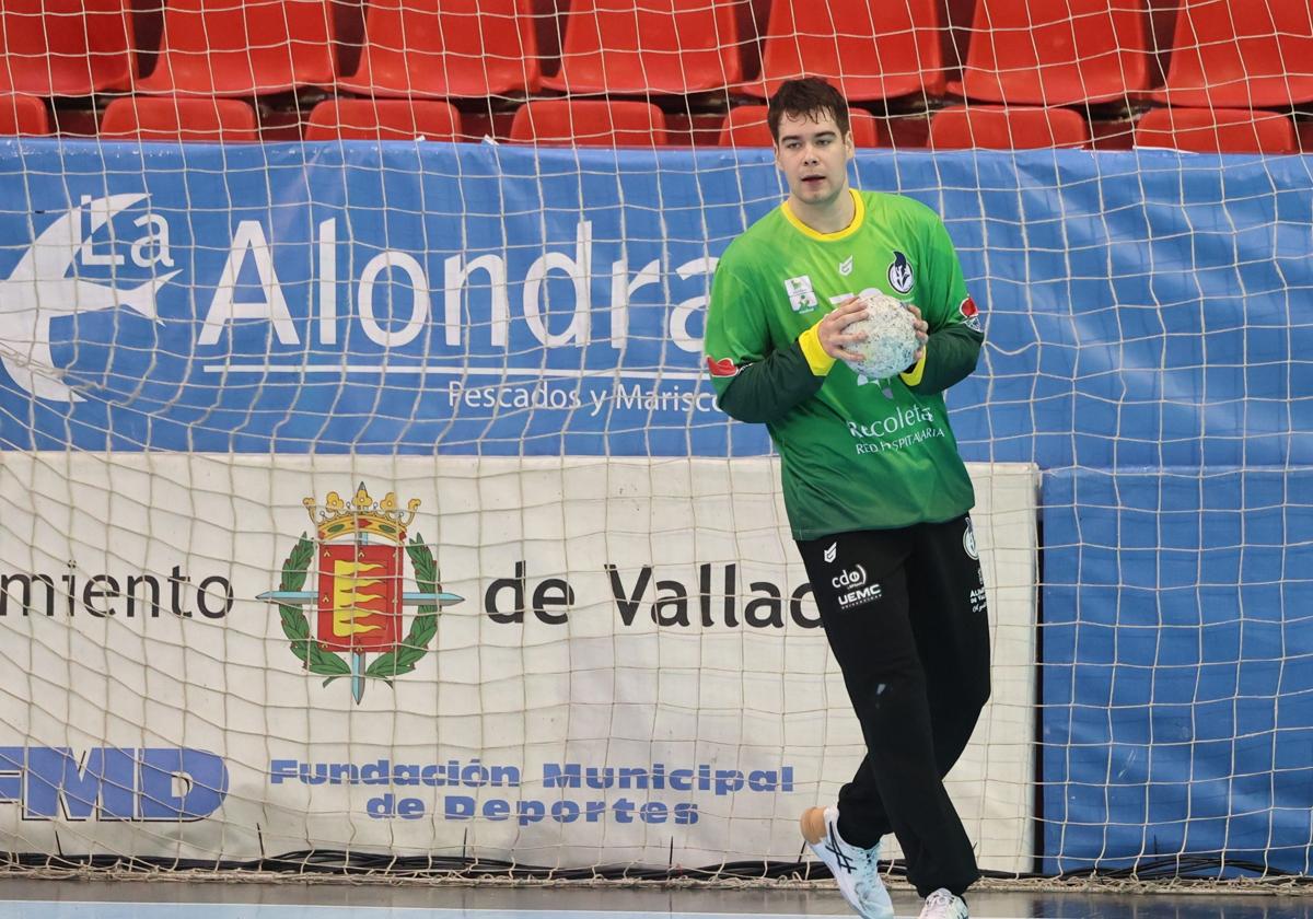 Las increíbles catorce paradas de Beni Nagy en su debut en Valladolid