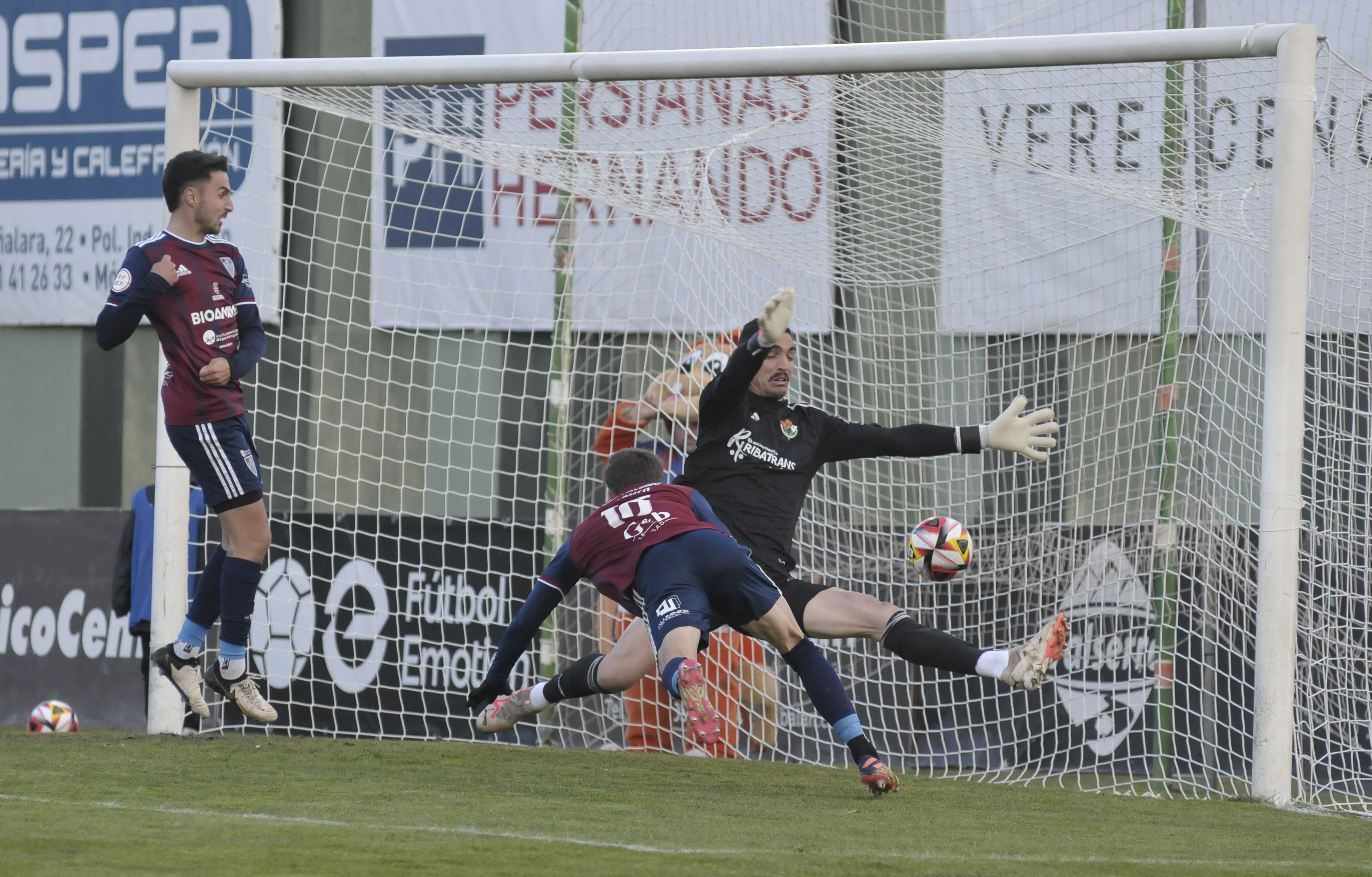 La goleada de la Sego al Cacereño, en imágenes