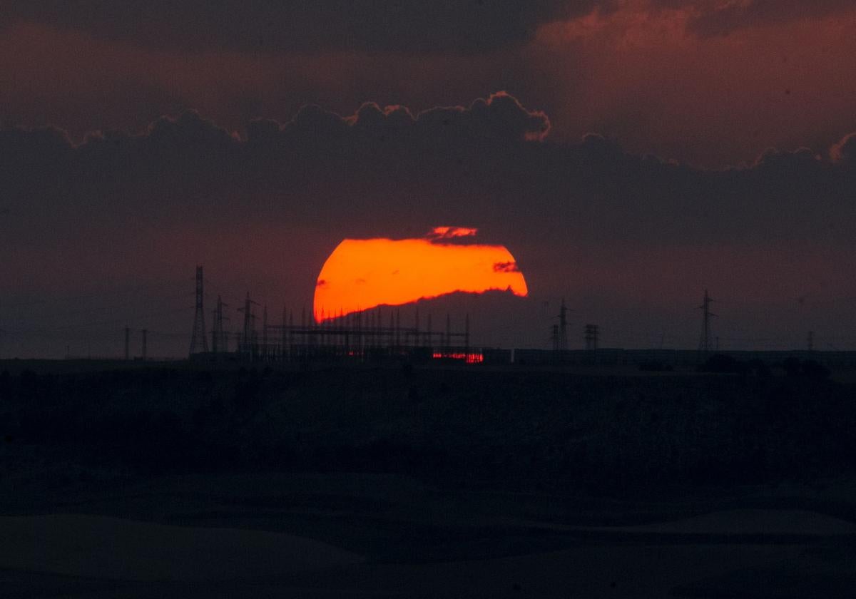 Imagen de archivo de un eclipse de Sol en Valladolid.