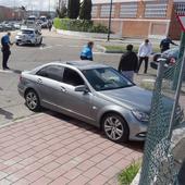 Empotra su coche contra la ITV en otra colisión en el cruce más peligroso de Argales