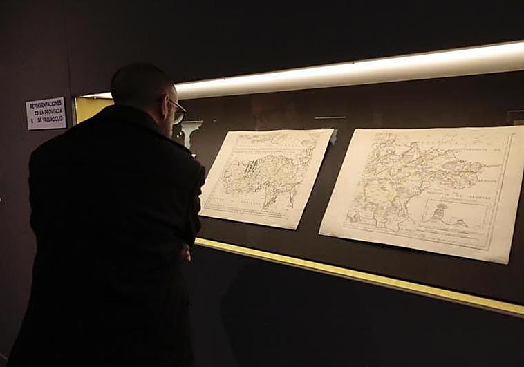 Visita guiada por la antigua colección de mapas antiguos de Rodríguez Torres-Ayuso en el Archivo Municipal de Valladolid.