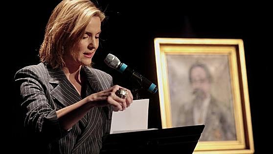 La actriz Eva Martín lee el manifiesto del Día Mundial del Teatro
