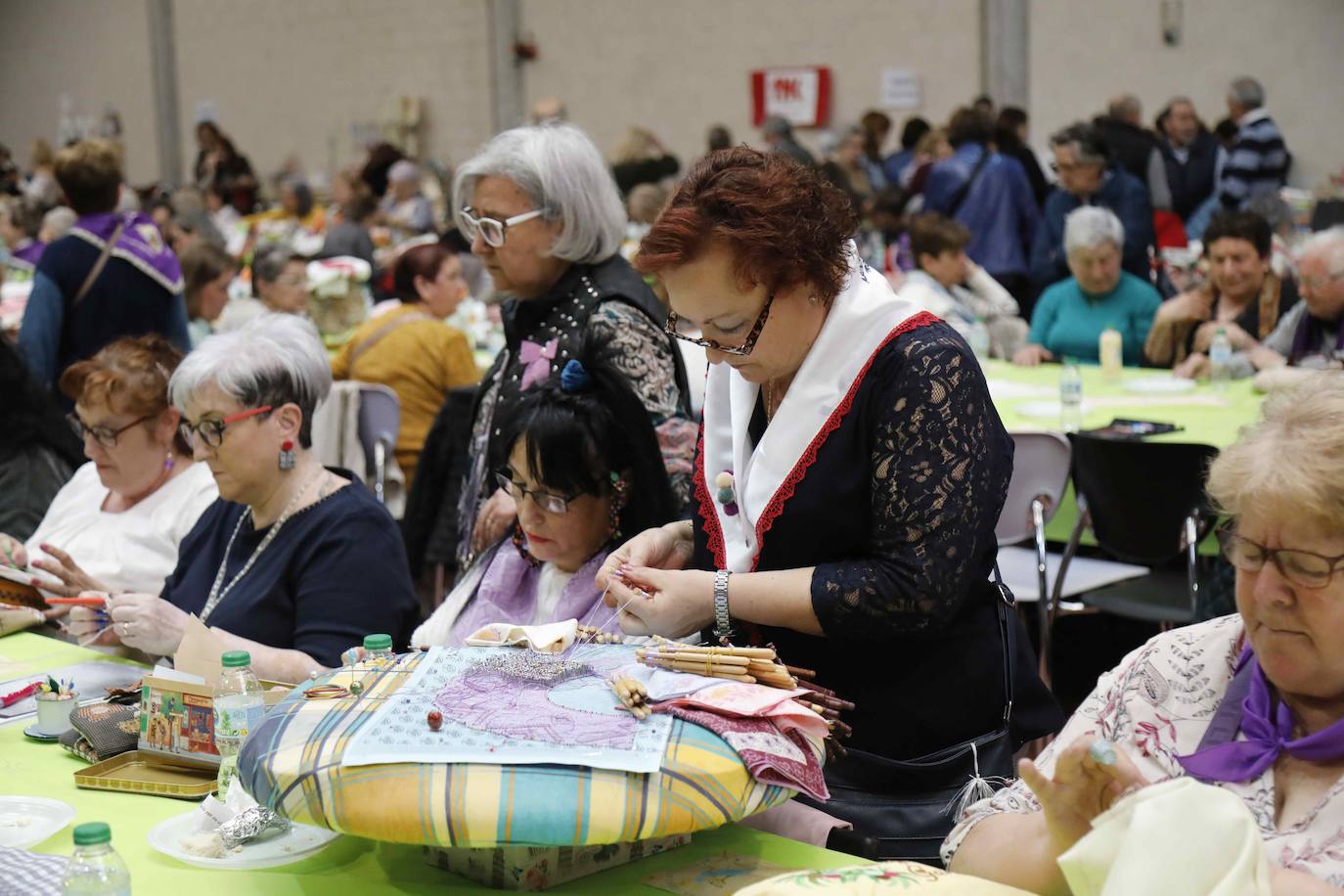 El Encuentro de Encajeras de Cogeces del Monte, en imágenes