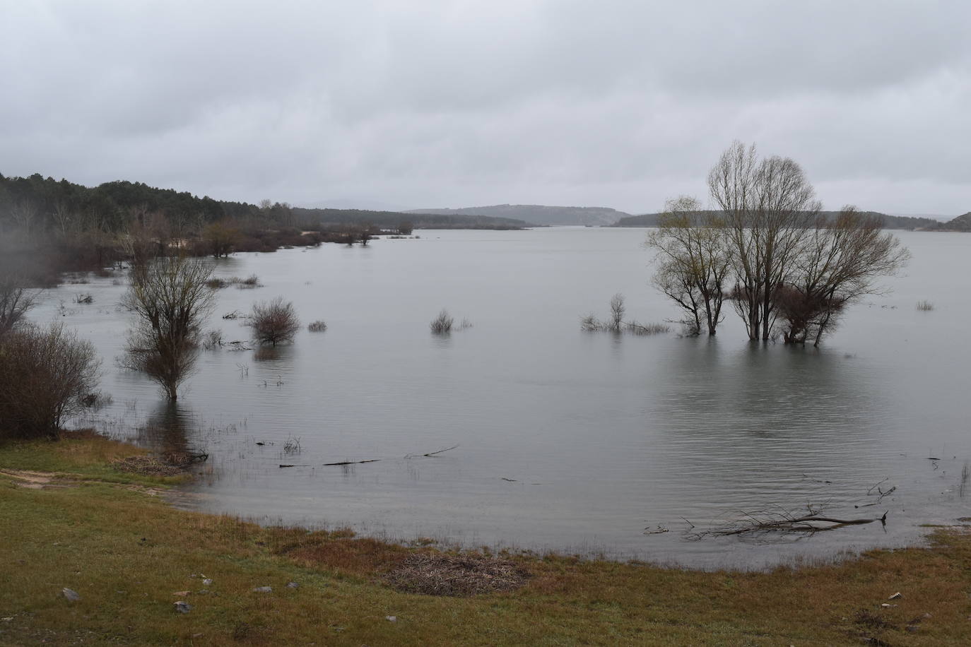 El pantano de Aguilar, tras las últimas crecidas