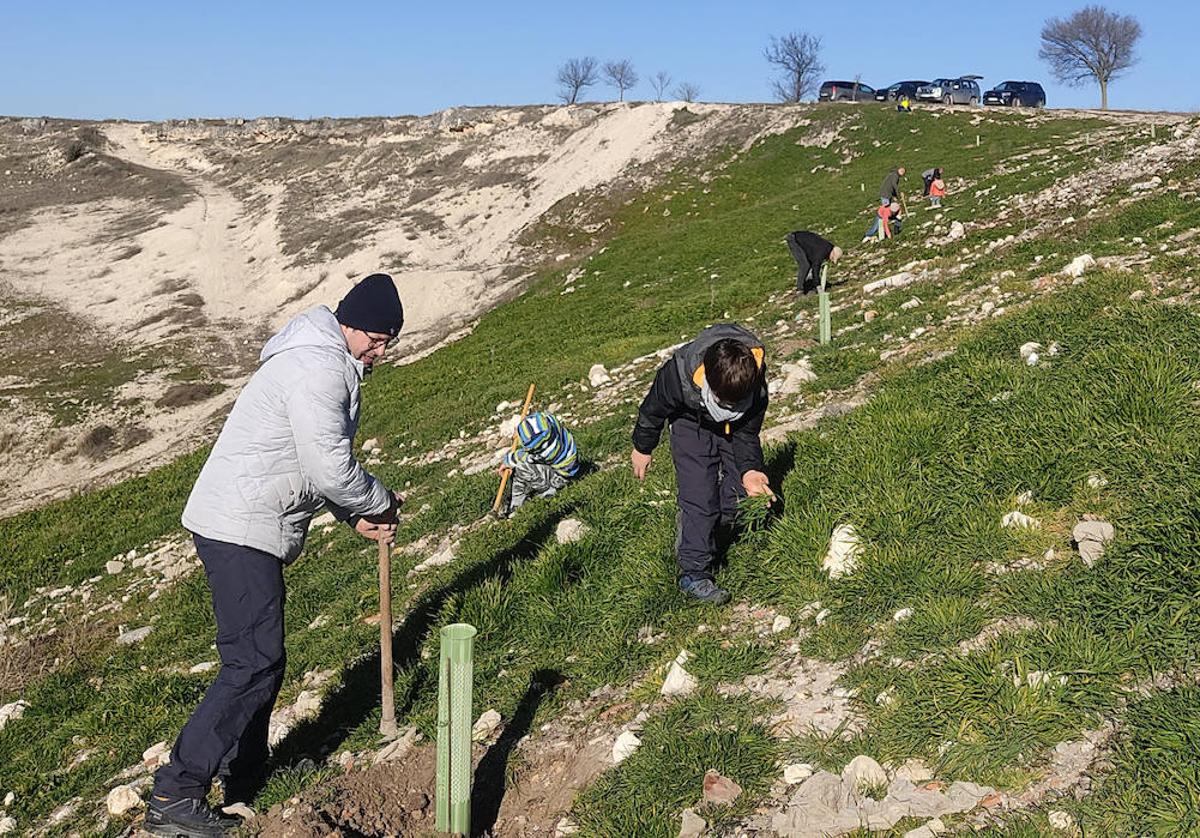 Actividades en el paraje de Las Lomas.