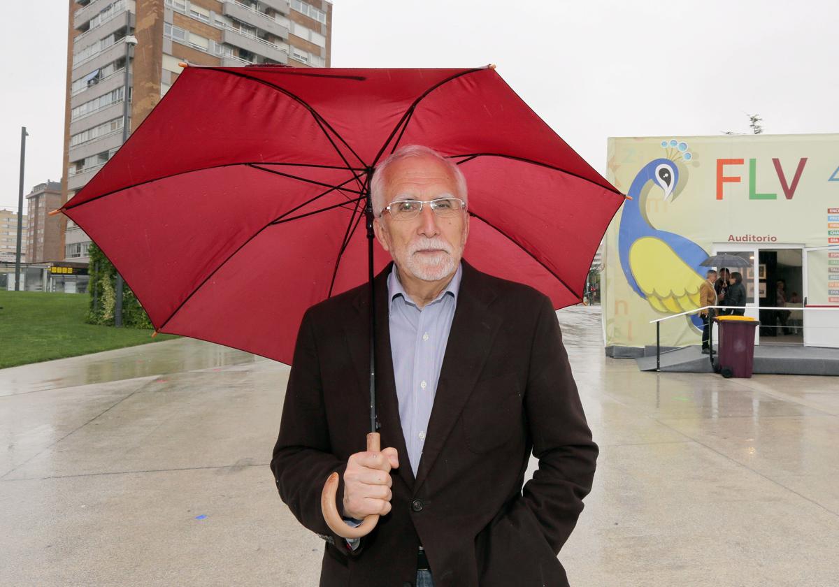 Luis Mateo Díez, en la Feria del Libro de Valladolid en 2015.