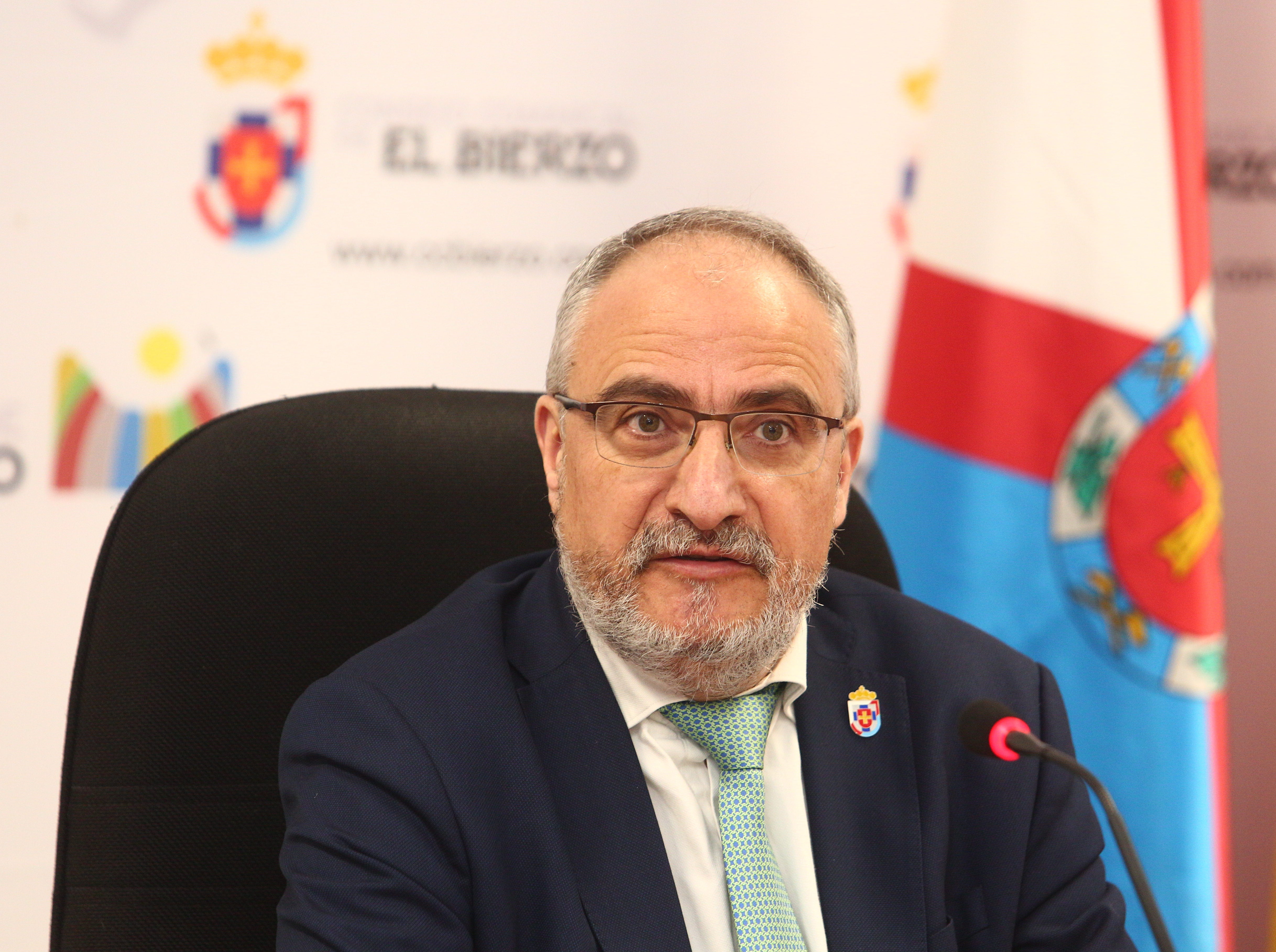 Olegario Ramón en el Centro de Recepción de las Médulas tras unas jornadas gastronómicas en 2023.