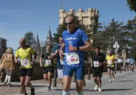 Un corredor de la última edición de la Media Maratón de Segovia.