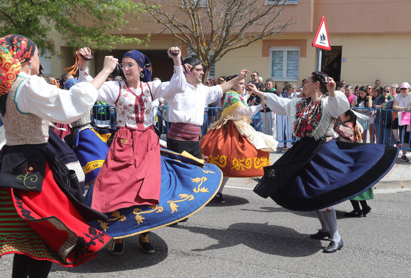 Pistoletazo de salida a las fiestas del barrio del Cristo