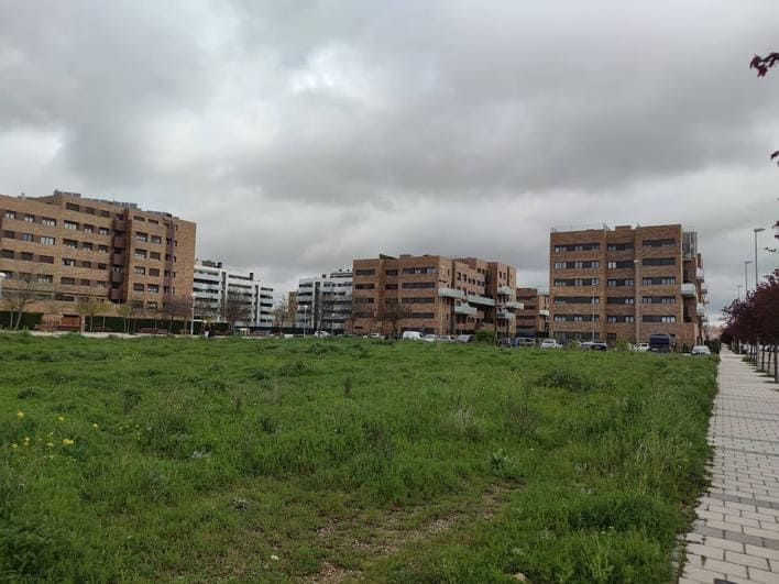 El Ayuntamiento cede a la Junta parcelas para construir 59 viviendas de protección