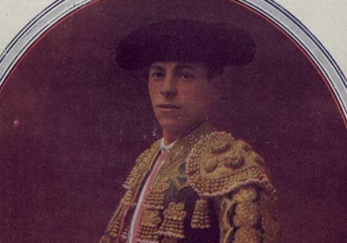 Fotografía del torero publicada en La Lidia, dando cuenta de su reciente alternativa