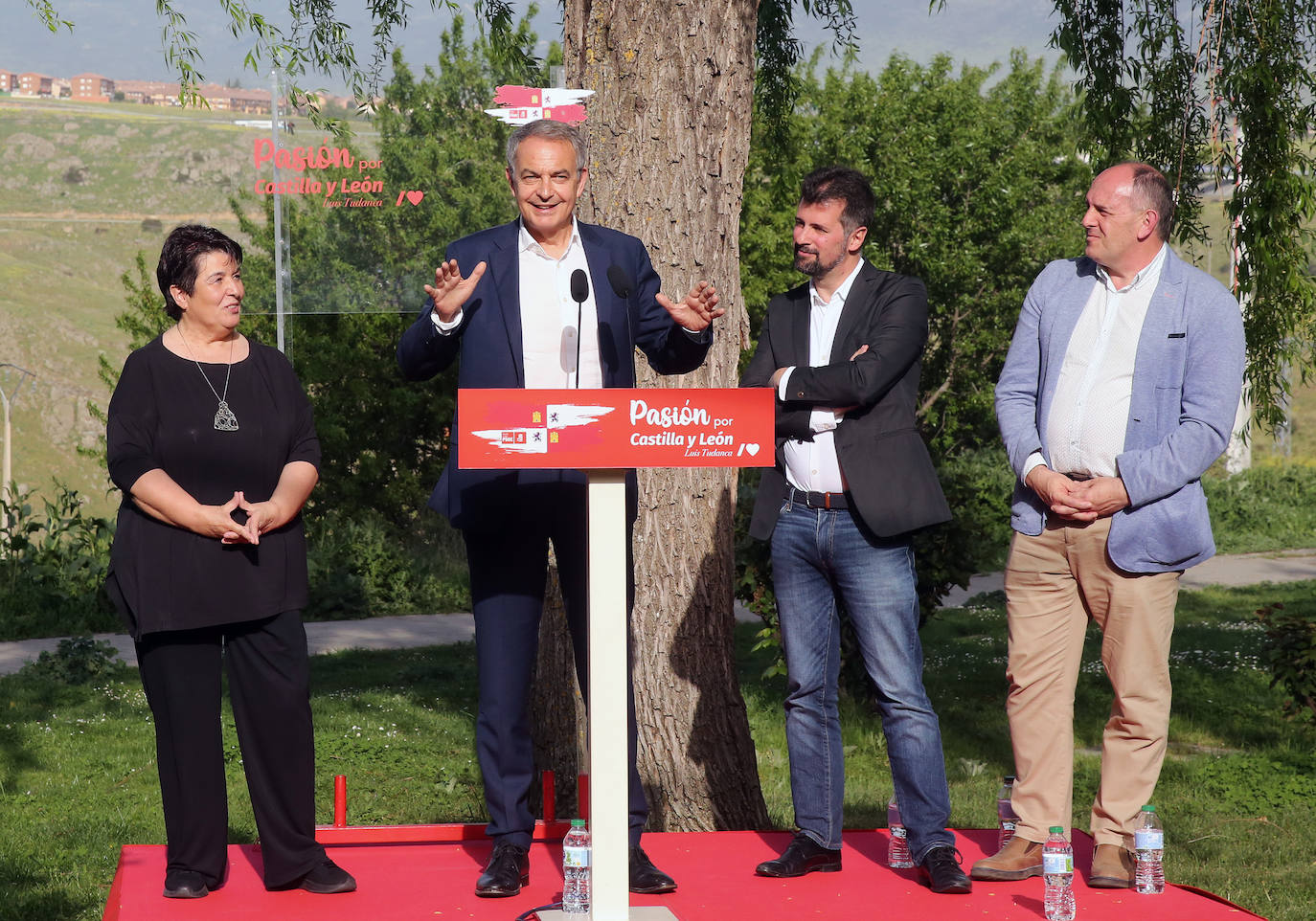 La visita de Zapatero a Segovia, en imágenes